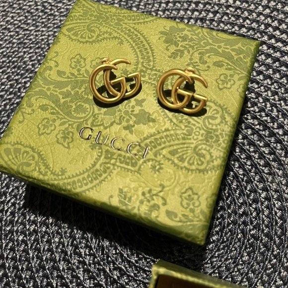 Authentic Gucci Gold/Bronze Toned Stud Earrings with Box & Dust Cloth - Picture 3 of 4